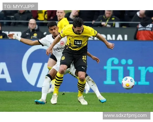 多特蒙德遭遇主场惨败,汉堡神勇逆袭重夺领先优势